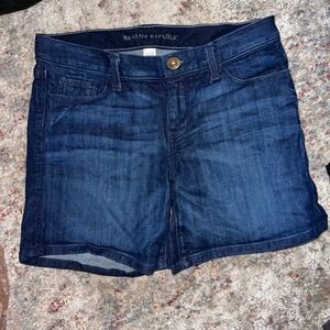 Banana Republic Womens Dark Wash Denim Shorts Size 26R Stretch Indigo Mid Rise